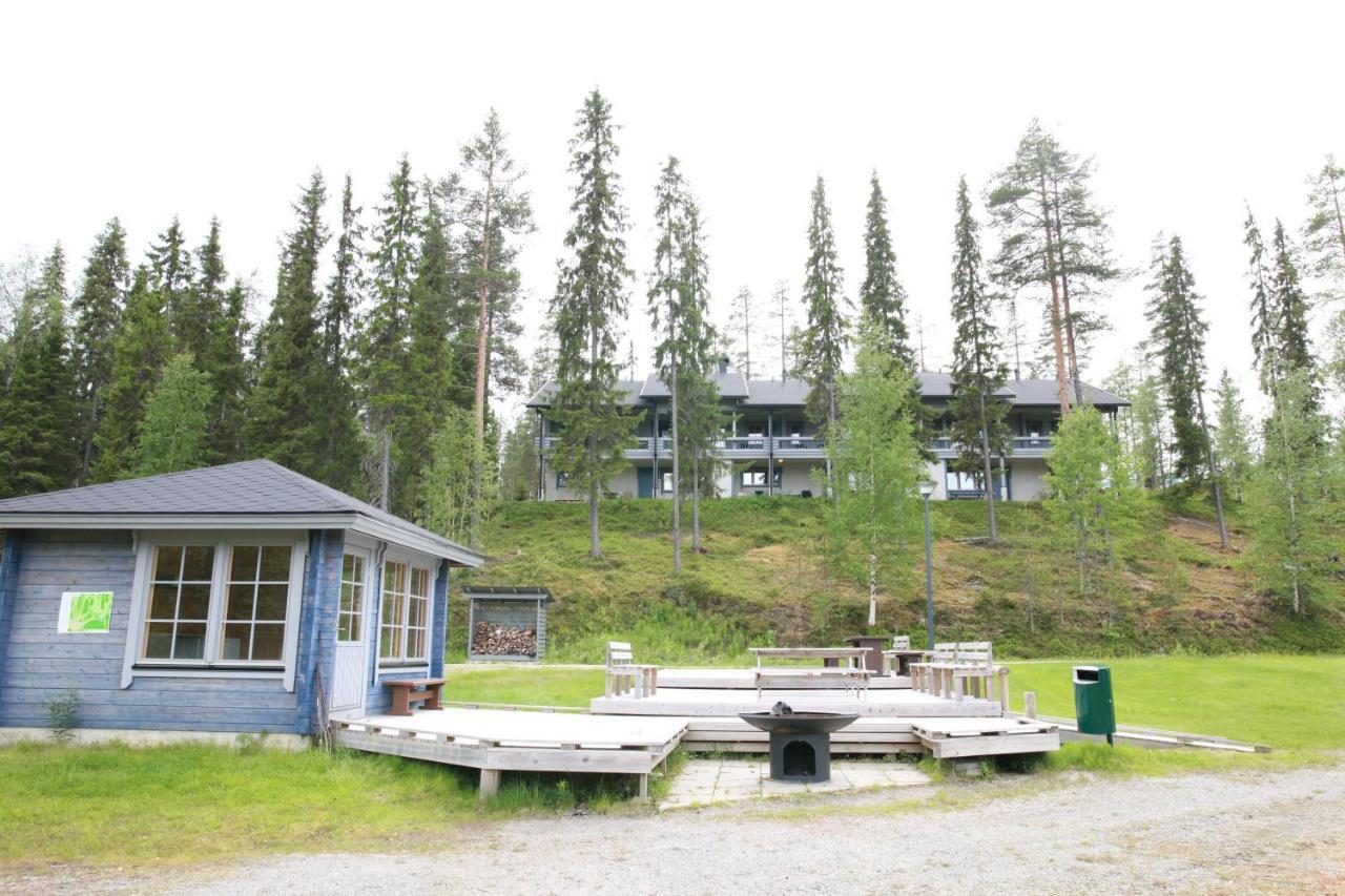 Paljakka Moekit Kotila